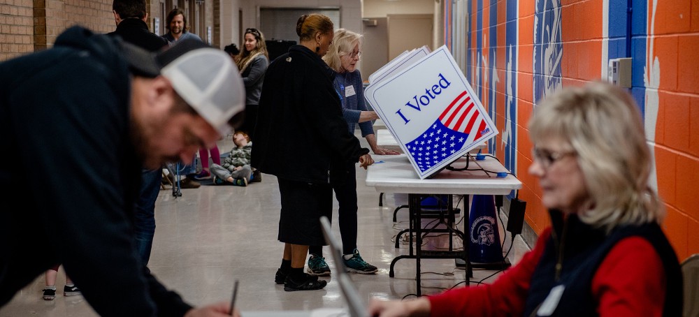 Voting was held at a high school in Charleston, S.C., during the 2020 Democratic primary. (photo: Hilary Swift/The New York Times)