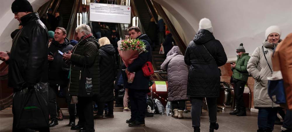 Citizens shelter in the Kyiv Metro as Russia launches another missile attack on Monday. (photo: Jeff J Mitchell/Getty Images)