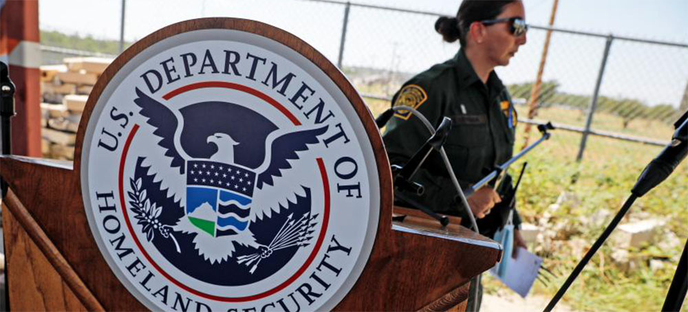 Department of Homeland Security. (photo: Marco Bello/Reuters)