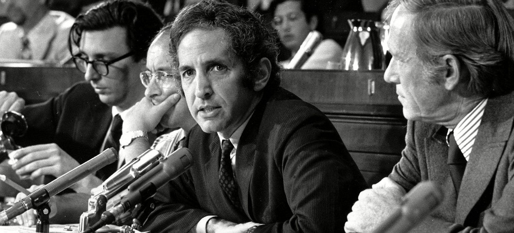 Daniel Ellsberg speaking to an unofficial House of Representatives panel investigating the significance of the Pentagon Papers, July 28, 1971. (photo: AP)