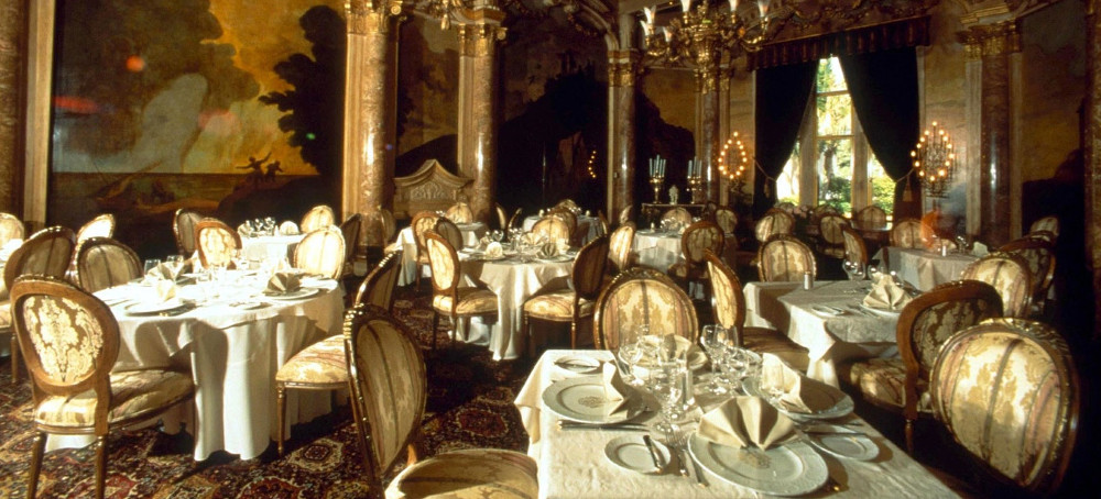 The Mar-A-Lago dining room. (photo: Rex Features)