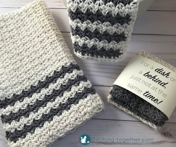 Free crochet pattern for this modern farmhouse crochet dish towel. Add diy rustic style to your kitchen or bathroom.