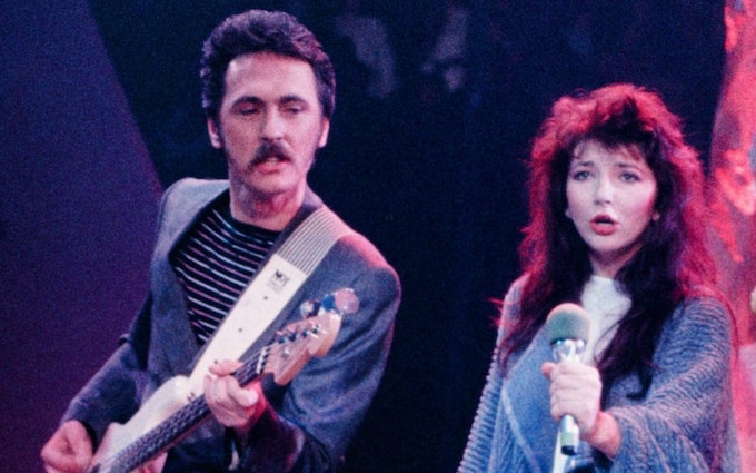 Del Palmer with Kate Bush performing on German television in 1985